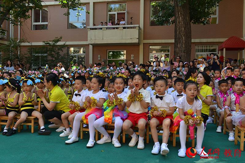 六一國際兒童節(jié)來臨之際，北京市第五幼兒園以“啟迪夢想、炫彩童年”為主題，舉行親子科技嘉年華活動。熊旭 攝