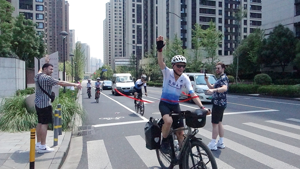 Ole Bouman的騎行之旅。校方供圖